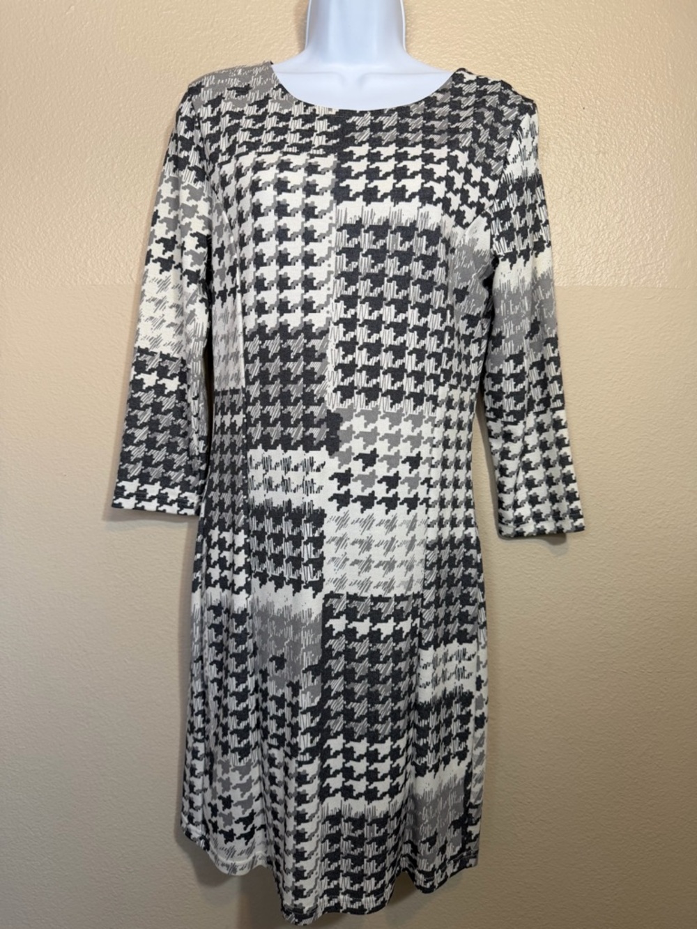 VENUS Black and White Houndstooth Patchwork Long Sleeve Dress